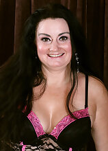 Busty Bouncy Victoria Powers