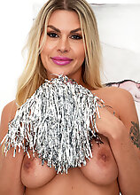 Zlata Shine Cheerleader