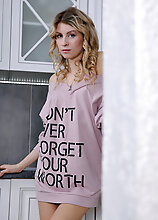 Anneta Moor Nude And Gorgeous
