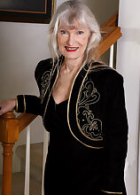 Linda Jones