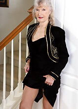 Mature Sexy Linda Jones