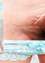Heidi is a 45 year old MILF that loves to masturbate her hairy pussy