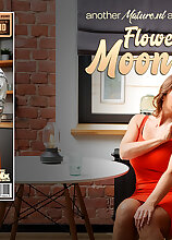 Mature.nl - Fucking his hot stepmom Moon flower because she's one hot horny MILF