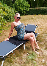Mature.nl - Mandy Mystery is a German kinky MILF that loves to masturbate in public